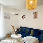 L'evasion Mediterraneenne -gare 아파트 *